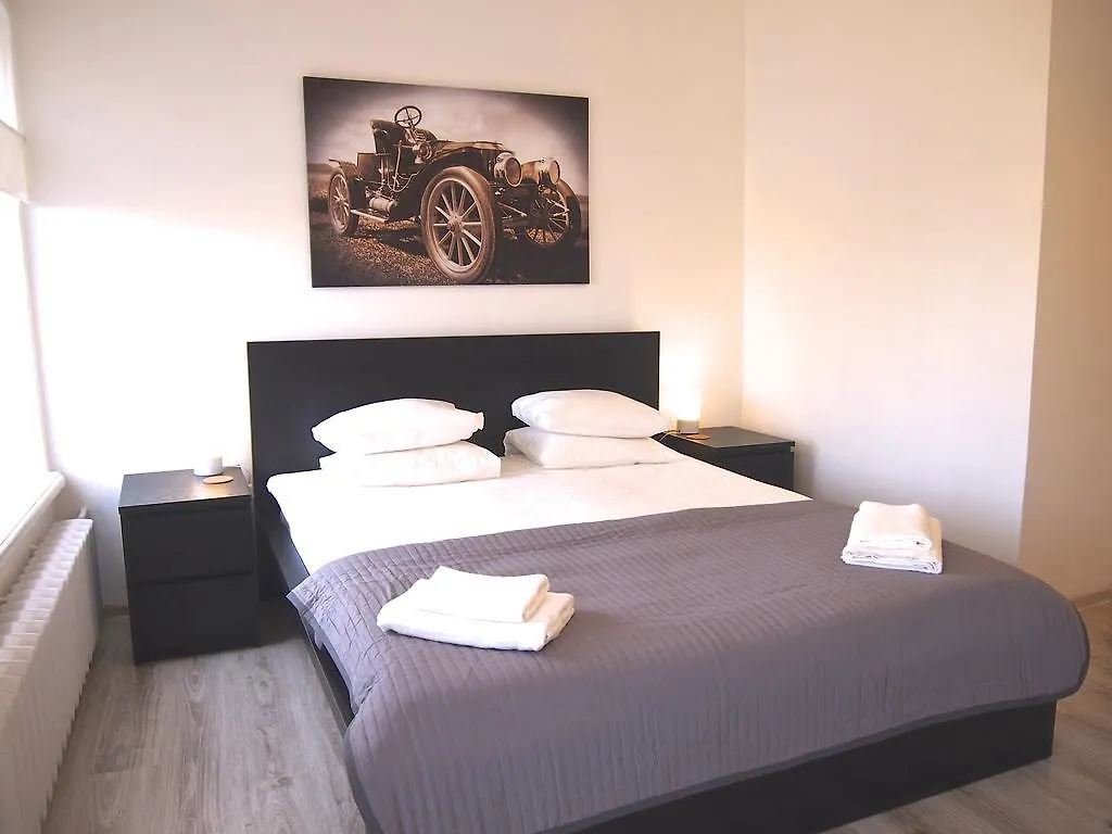 Royal Way Snug Apartment Warsaw